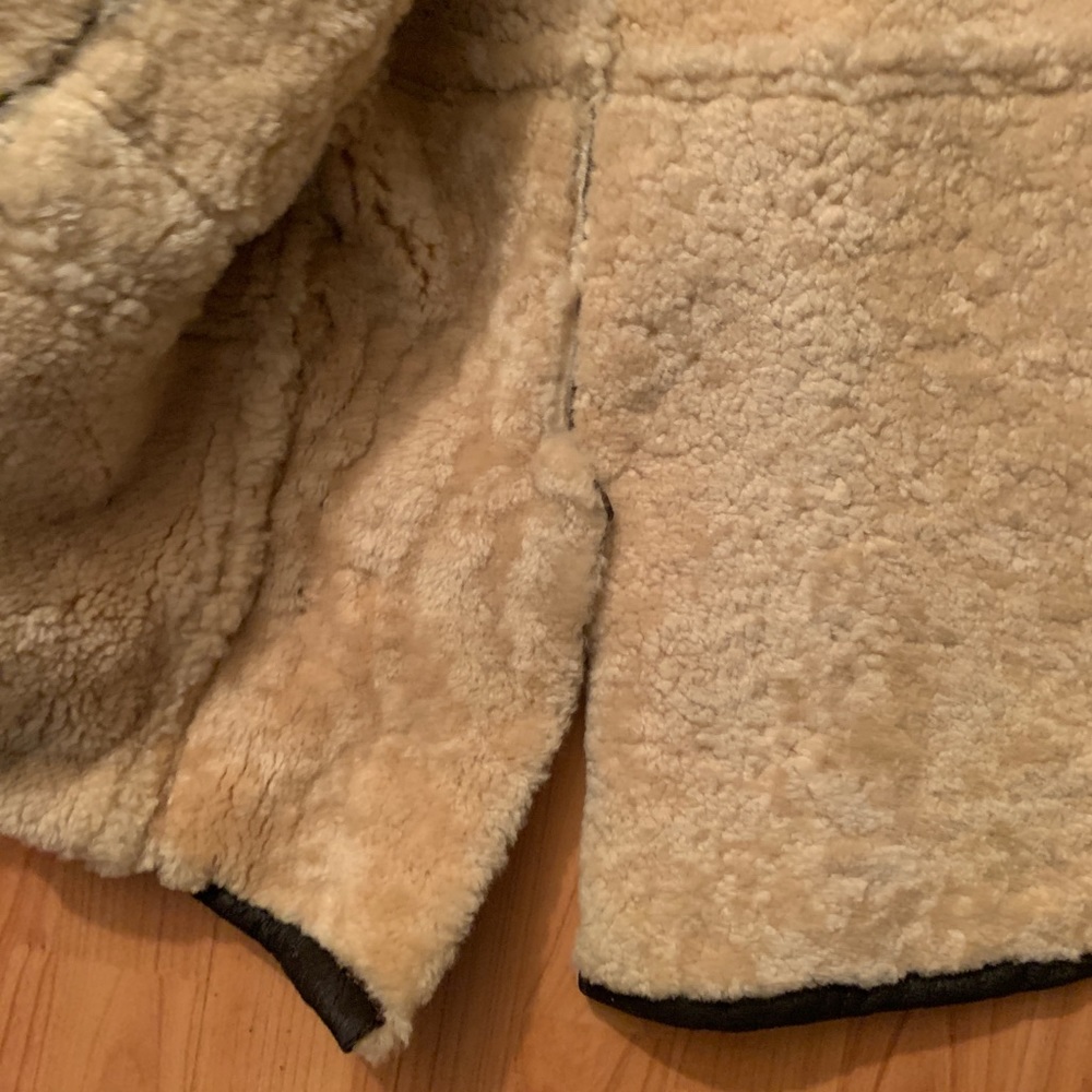 Authentic 100% heavy Shearling - Picture 6 of 14